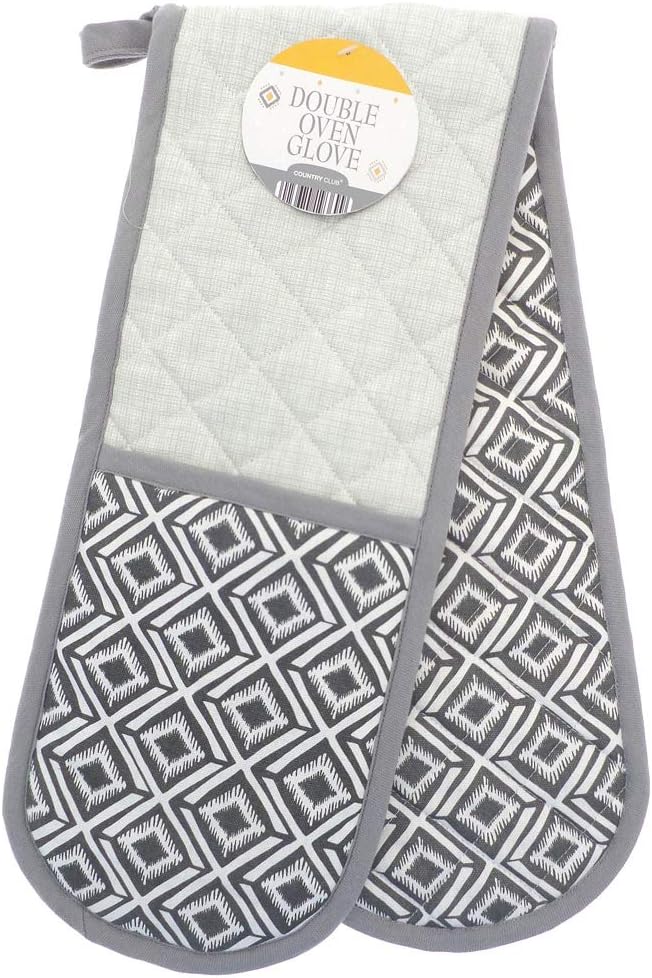 Double oven glove with geometric pattern on a white background