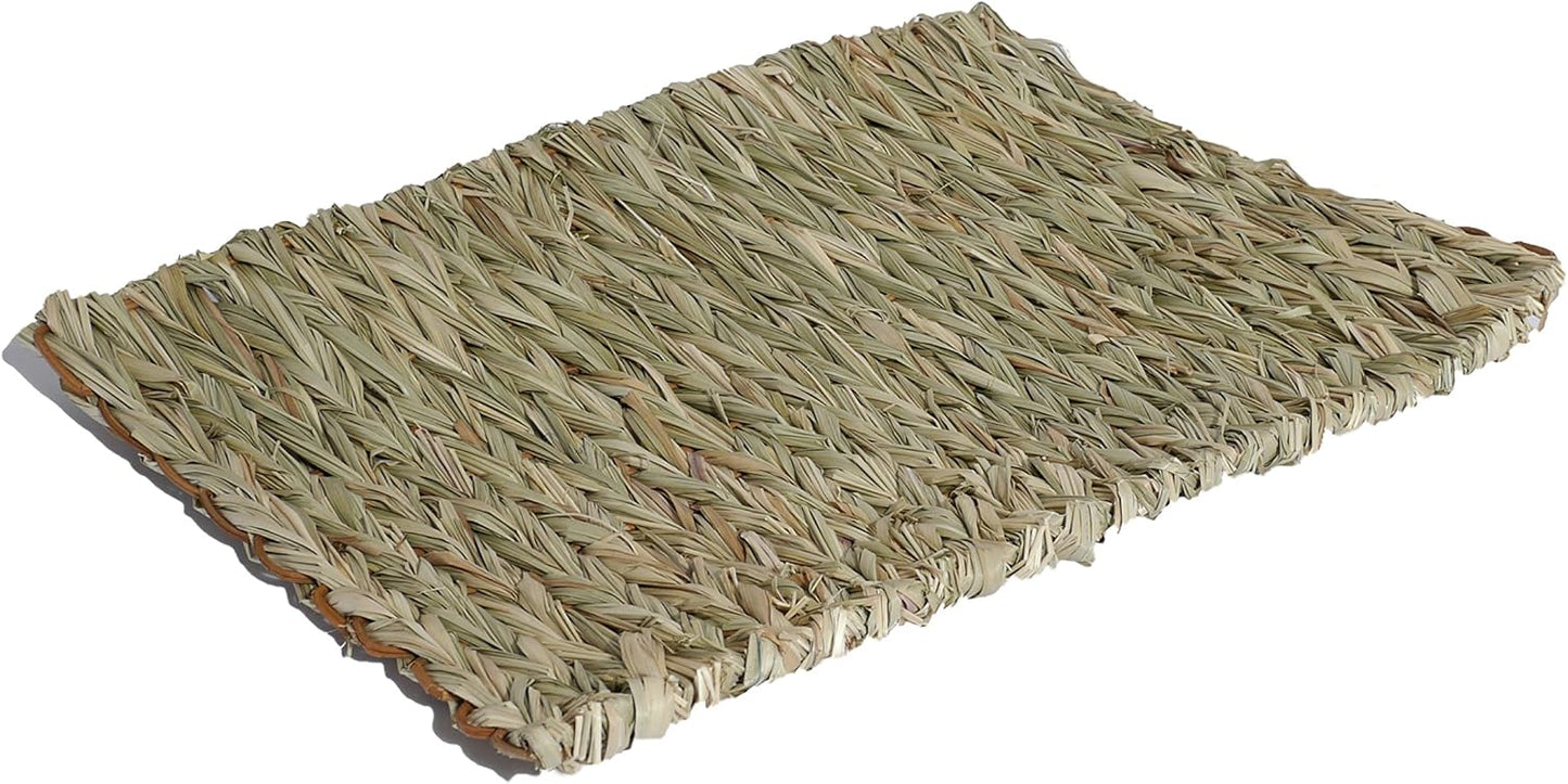 Woven Chill ’n’ Scratch Mat XL – Natural Bulrush Chew & Sleep Mat for Rabbits, Guinea Pigs & Small Pets (38.5 x 29cm)