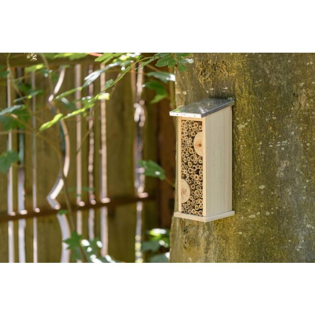 Trixie Bee Hotel - Meets UK Conservation Standards | Untreated Pine (11 30 14 cm)