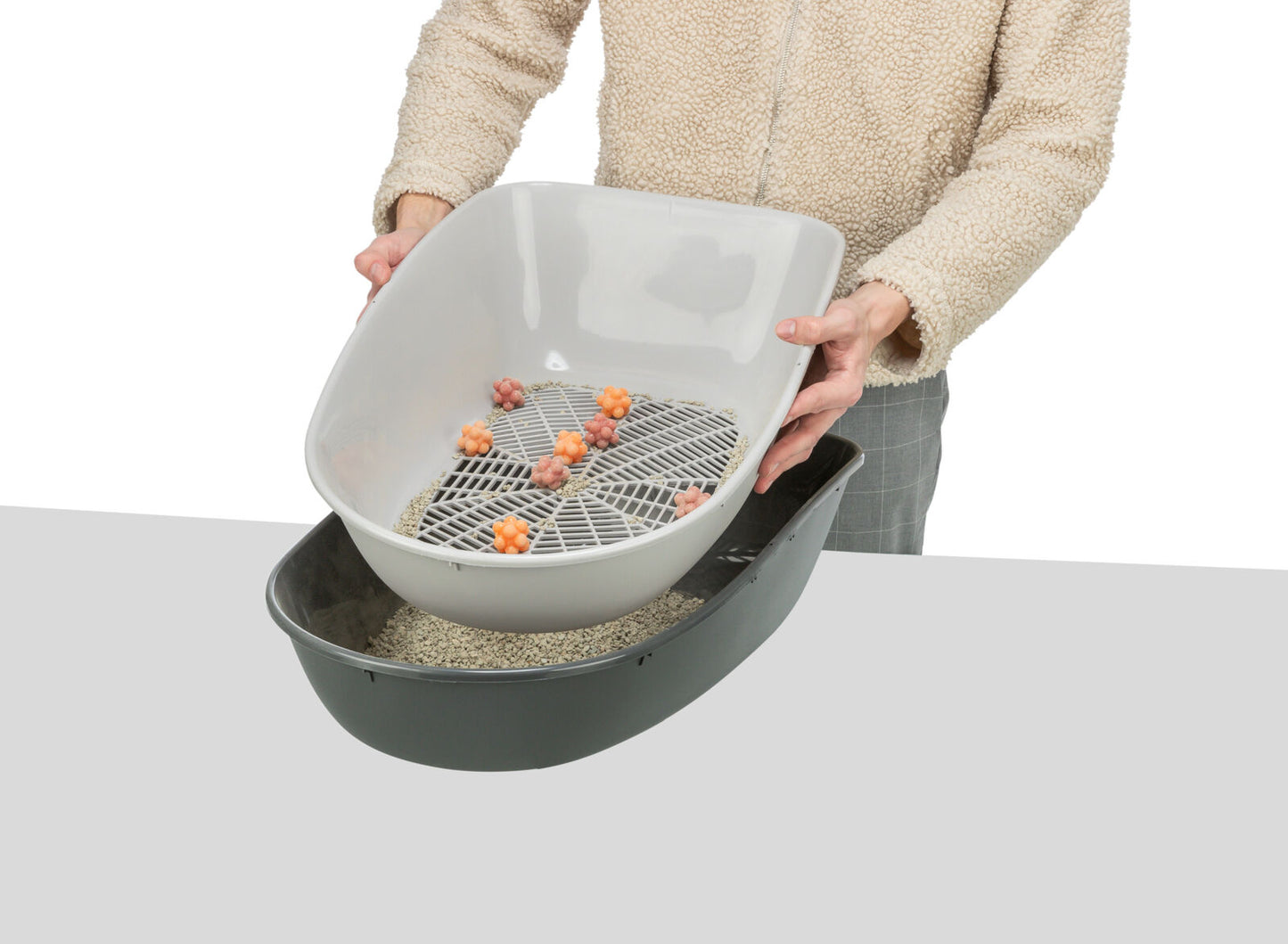 Trixie Berto Hygienic Waste Separating Cat Litter Tray with Rim