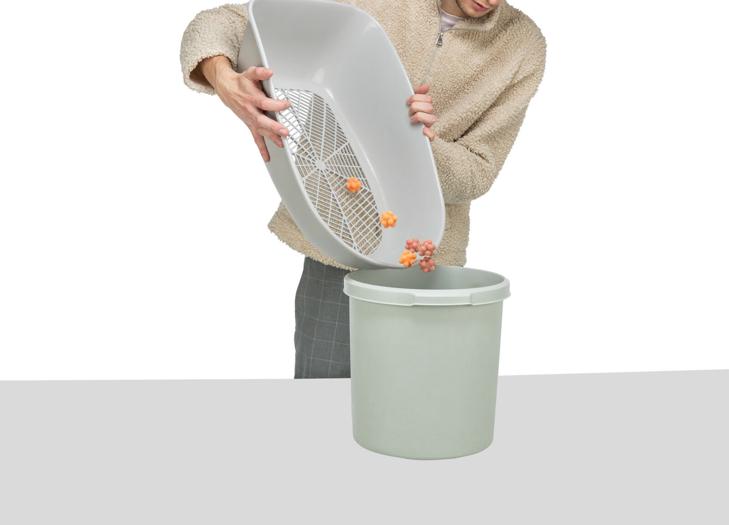 Trixie Berto Hygienic Waste Separating Cat Litter Tray with Rim