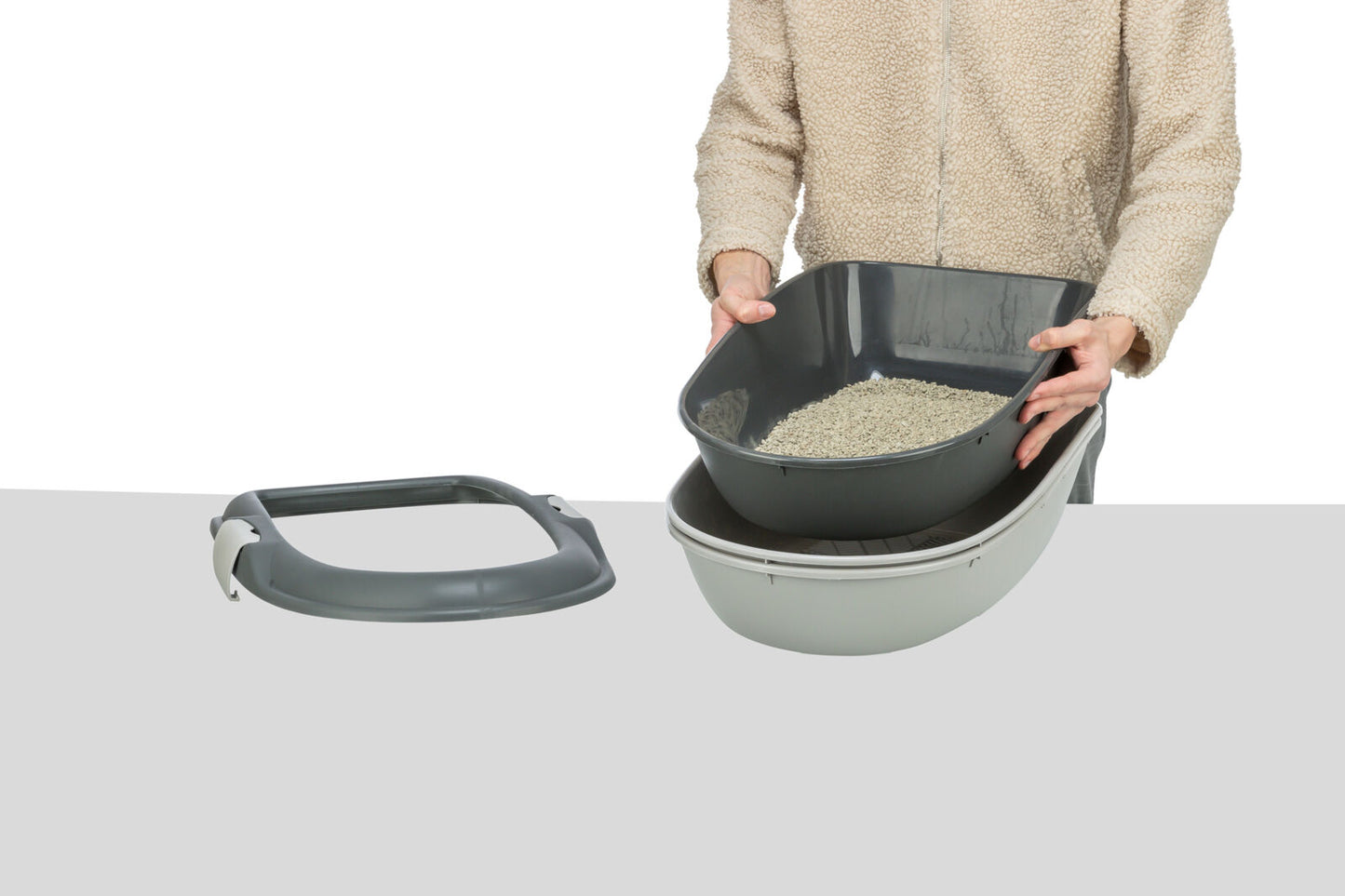 Trixie Berto Hygienic Waste Separating Cat Litter Tray with Rim
