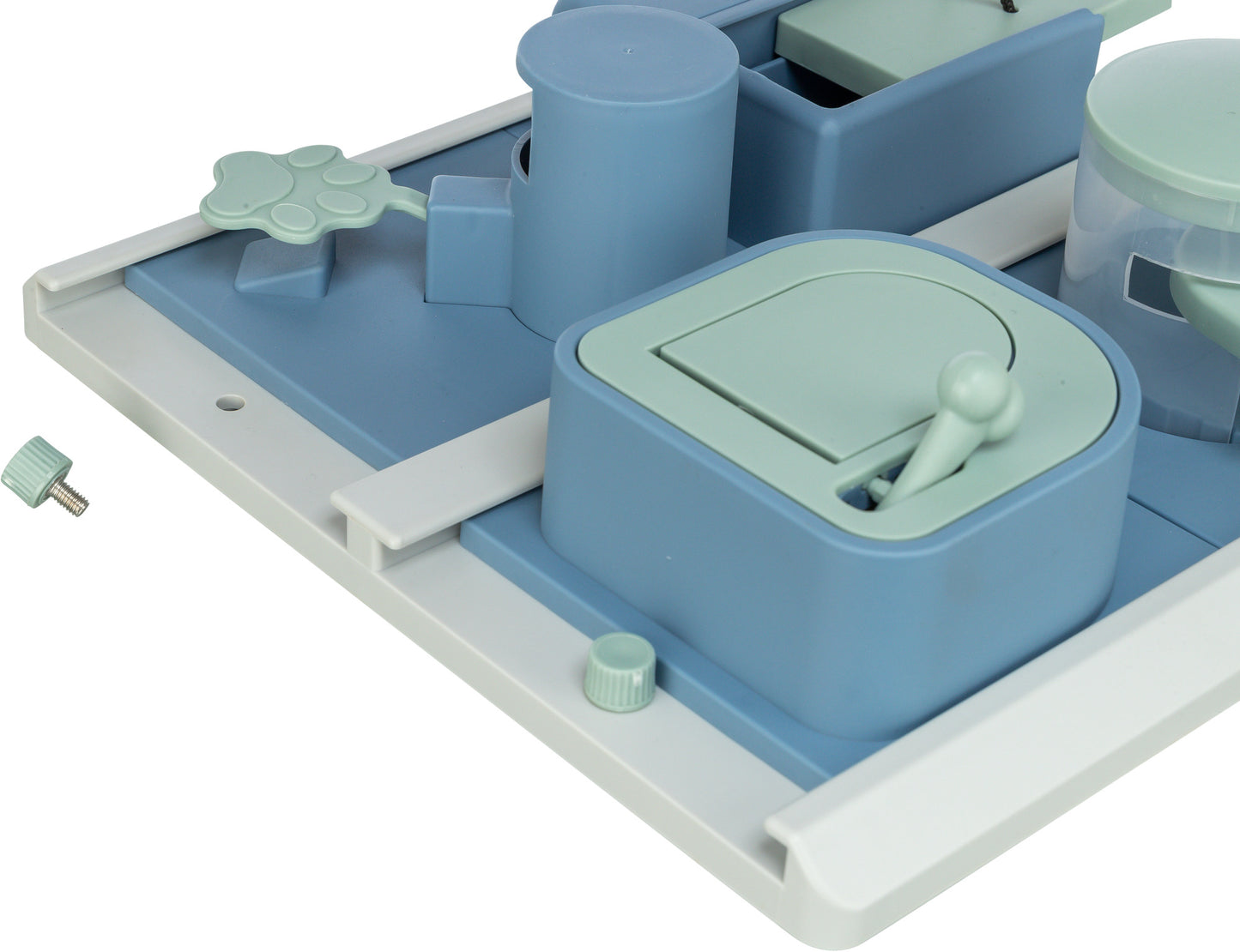 Trixie | Dog Activity Poker Box (Level 2) | Interactive Strategy Puzzle Game for Mental Enrichment oy Strategy Game