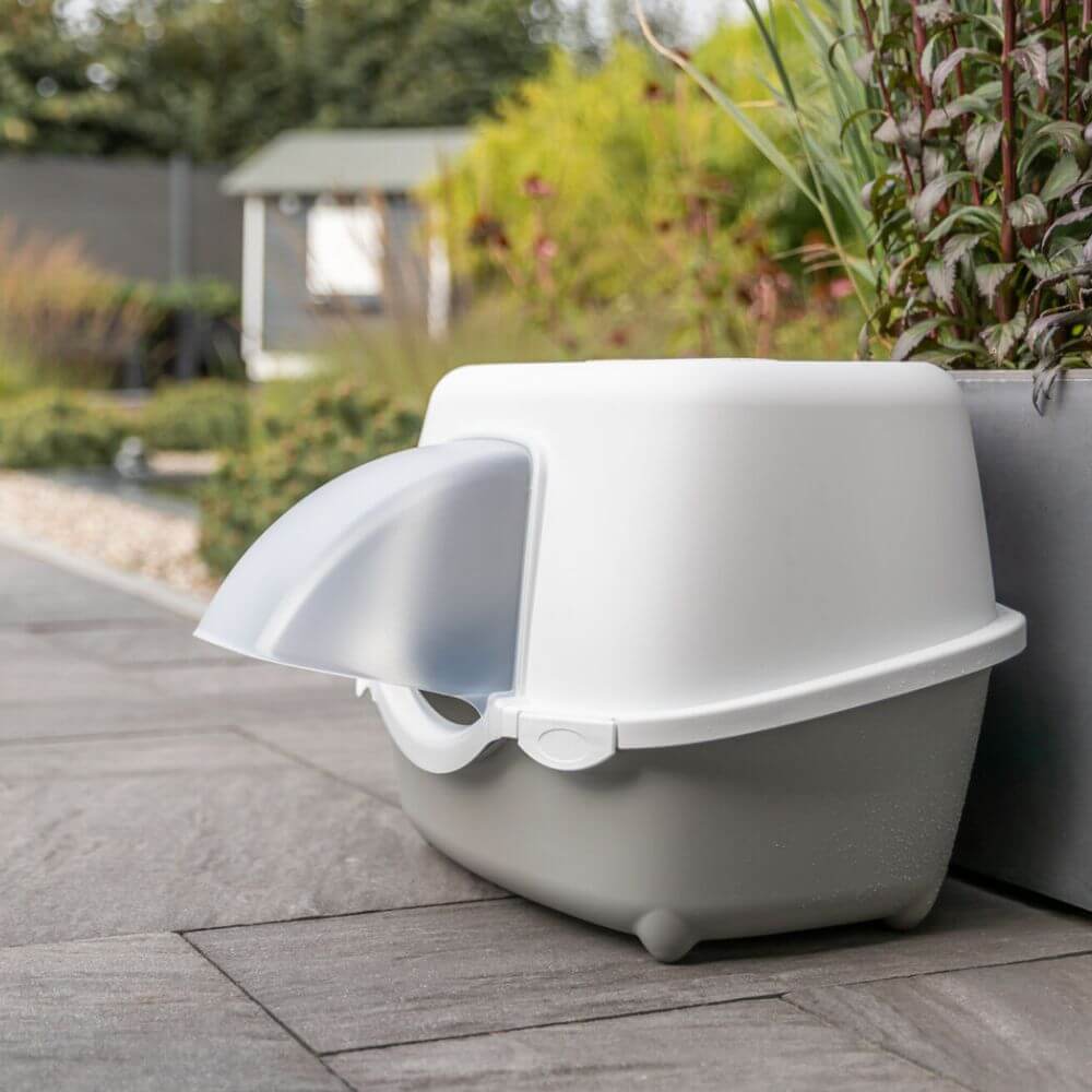 TRIXIE Davio Top Outdoor Cat Litter Tray with Rain Cover