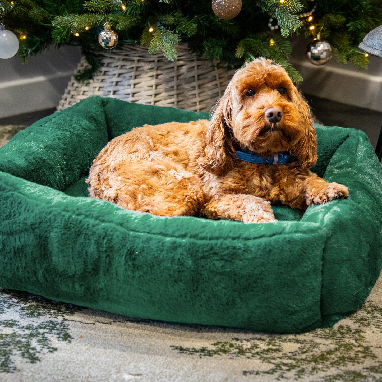 Rosewood Green Faux Fur Festive Pet Bed | Dog Christmas Gift