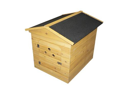 Traditional Apex Wooden Dog Kennel with Door