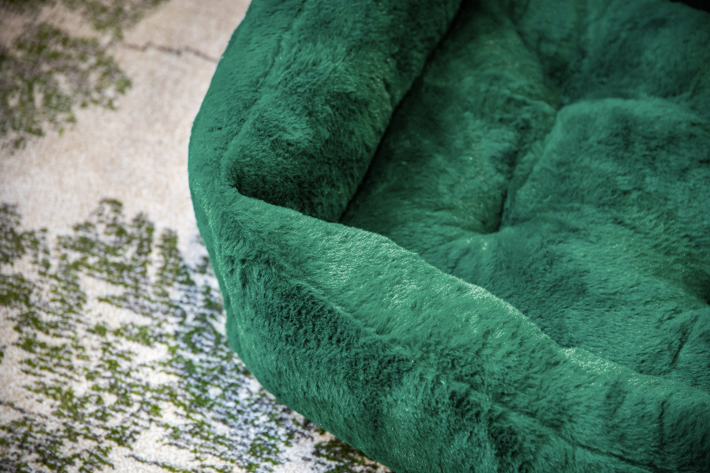 Rosewood Green Faux Fur Festive Pet Bed | Dog Christmas Gift